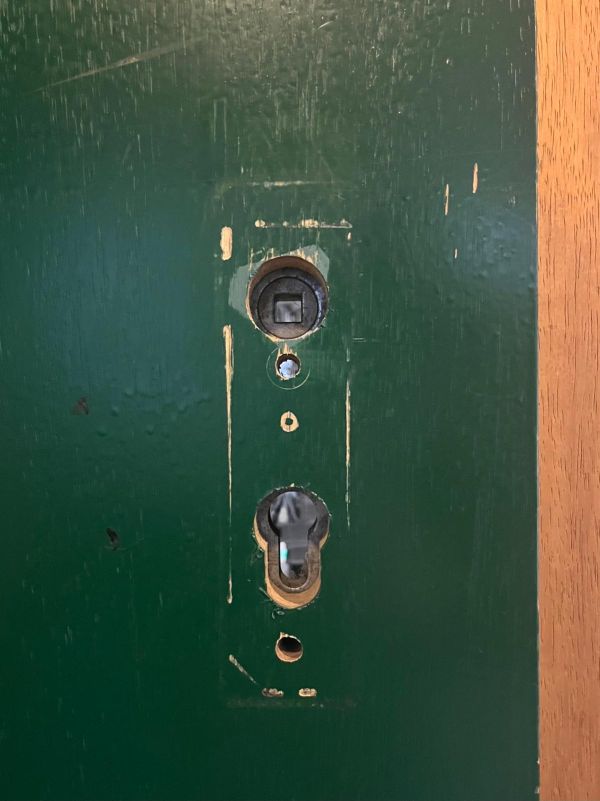 Es ist nun nicht mehr möglich in diesen Raum zu gelangen. Wieso ist dann dort überhaupt eine Tür?