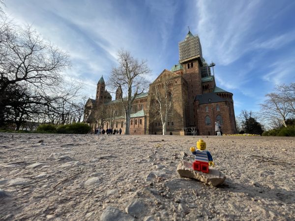 Chillen vorm Speyerer Dom